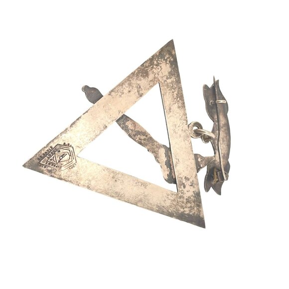 Vintage Silver Masonic Jewel Pin Brooch With Engraved Triangle and Torch  Emblem - Picture 8 of 10